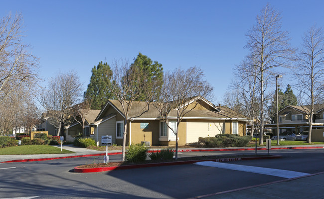 Terracina at Morgan Hill in Morgan Hill, CA - Foto de edificio - Building Photo