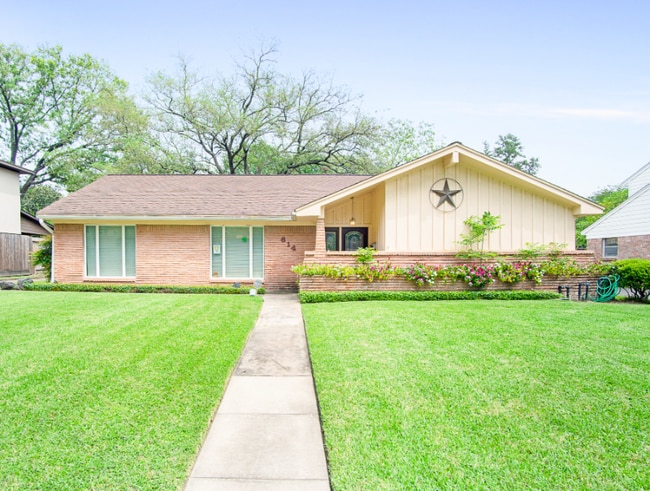 614 Bendwood Dr