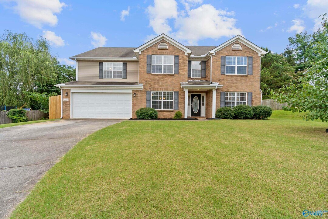 171 Ranier St in Meridianville, AL - Building Photo