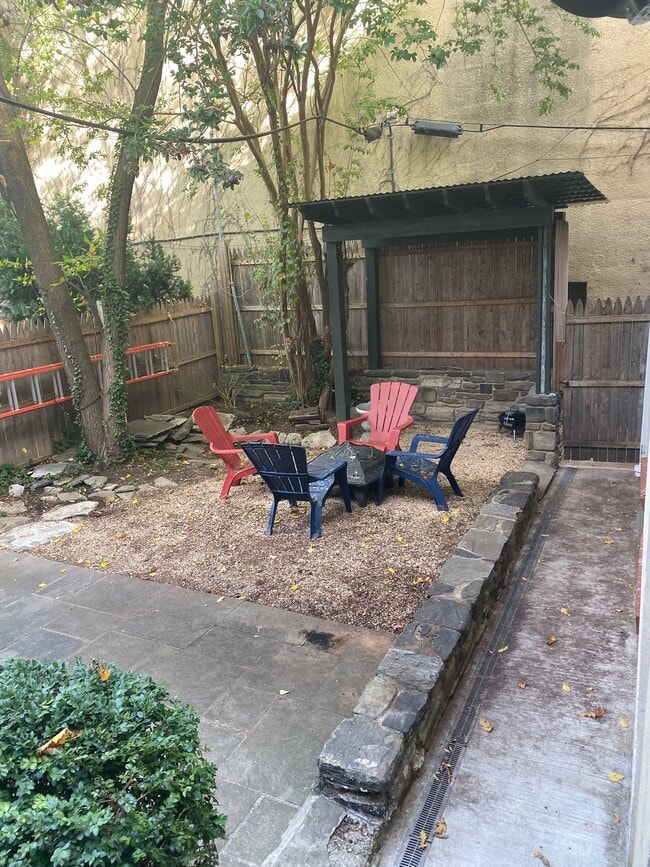 18 E Hamilton St, Unit 2 in Baltimore, MD - Building Photo - Building Photo