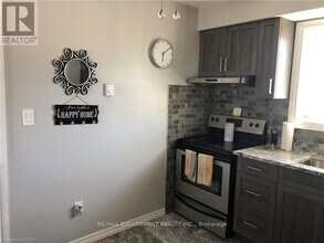 29 Pontiac St in Brantford, ON - Building Photo - Building Photo