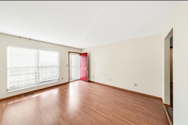 281 Richards Cir in Delaware, OH - Foto de edificio - Building Photo