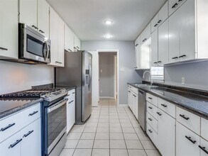 6218 Turner Way in Dallas, TX - Building Photo - Building Photo