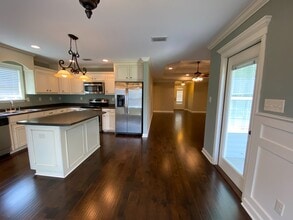 4212 Shadow Garden Dr in Hahira, GA - Building Photo - Building Photo