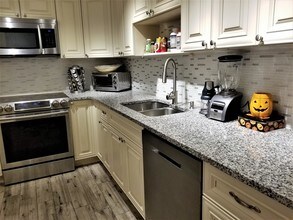 6300 NW 2nd Ave-Unit -309 in Boca Raton, FL - Building Photo - Building Photo