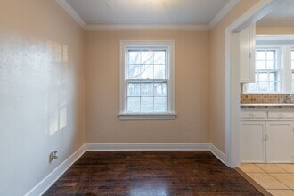 1714 E McDaniel St in Springfield, MO - Building Photo - Building Photo