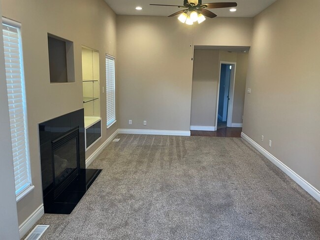 4462 SW Colly Creek Dr in Topeka, KS - Building Photo - Building Photo