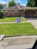 832 Holt Dr in Baton Rouge, LA - Building Photo