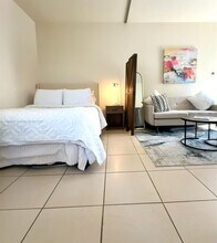 17067 SW 93rd St in Miami, FL - Building Photo - Building Photo