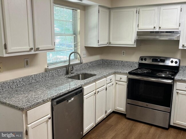 property at 6304 Cheetah Ct
