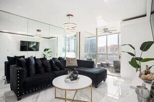 215 Piedmont Ave NE in Atlanta, GA - Building Photo