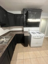 58 Cypress St, Unit 1 in Newark, NJ - Building Photo - Building Photo