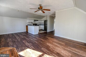 3015 Abington Manor Dr in Huntingtown, MD - Building Photo - Building Photo
