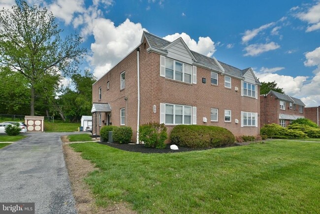 25 Windsor Rd in Glenside, PA - Building Photo - Building Photo
