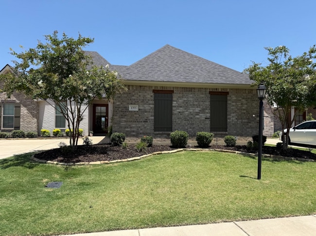 property at 1355 Quincy Dr