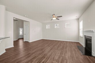 12843 Canterbury Castle Dr in Charlotte, NC - Building Photo - Building Photo