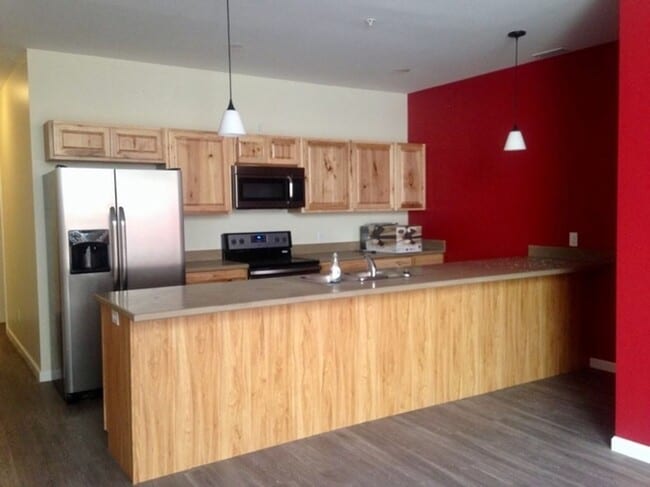 property at 108 W 6th St