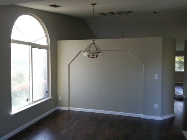 9489 Mereoak Cir in Elk Grove, CA - Building Photo - Building Photo