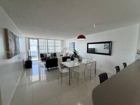 3725 S Ocean Dr in Hollywood, FL - Building Photo