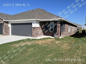 14517 E 39th Pl S in Tulsa, OK - Building Photo