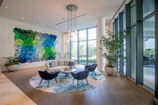 650 NE 32nd St, Unit 2701 in Miami, FL - Building Photo