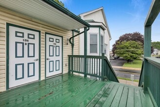 106 N Main St in Topton, PA - Building Photo - Building Photo