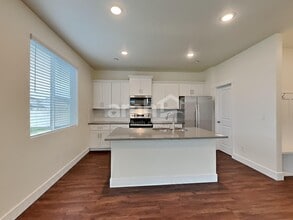 3075 N Picton Ave in Star, ID - Building Photo - Building Photo