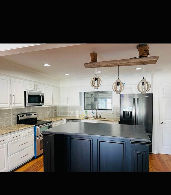 318 Wahoo Rd in Panama City Beach, FL - Building Photo - Building Photo