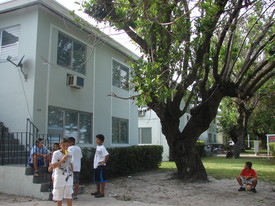 642 Jefferson Ave in Miami Beach, FL - Foto de edificio - Building Photo