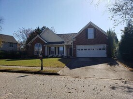 2667 Leon Murphy Dr in Dacula, GA - Building Photo