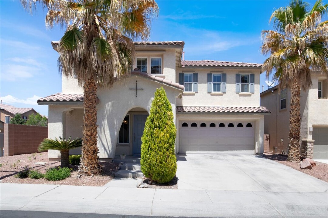 9376 Fort Bayard Ave in Las Vegas, NV - Building Photo