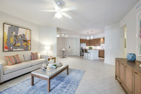 Windsor at Doral in Doral, FL - Building Photo - Building Photo