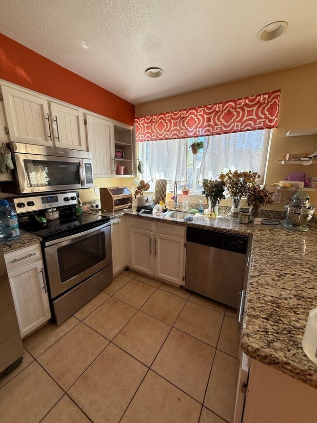 2263 E Hampton Ave in Mesa, AZ - Building Photo - Building Photo