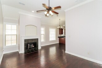 6832 Lagrange Grove Dr in Cordova, TN - Foto de edificio - Building Photo