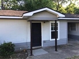 505 Lee County 307 in Phenix City, AL - Building Photo