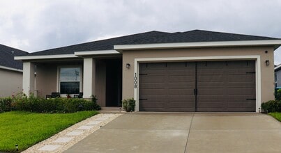 1008 Mountain Flower Ln in Davenport, FL - Foto de edificio - Building Photo