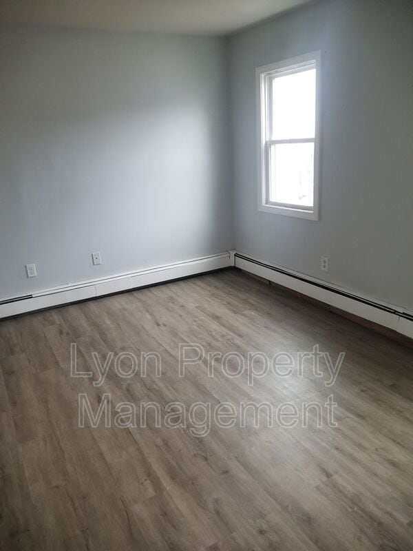 12 Clark Ct in Woonsocket, RI - Building Photo - Building Photo