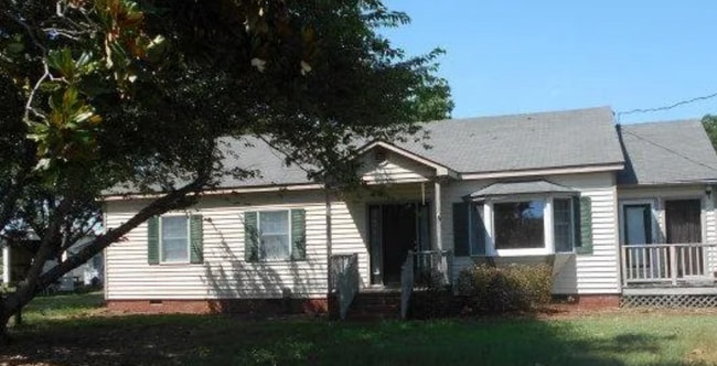 property at 751 Gurleys Mill Rd