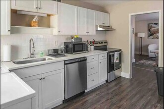 1461 Pine St NW in Atlanta, GA - Building Photo - Building Photo
