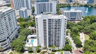 530 E Central Blvd in Orlando, FL - Building Photo