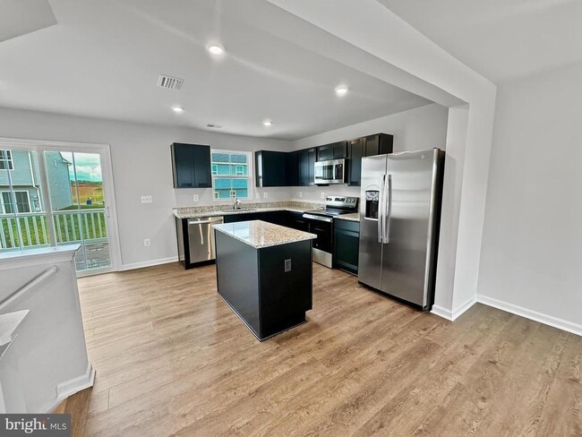 property at 2566 Laurel Pk Dr