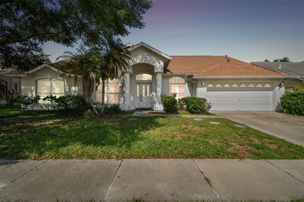 1411 Clearglades Dr in Wesley Chapel, FL - Building Photo