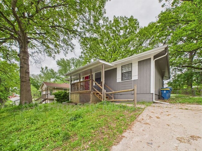 property at 219 S High St