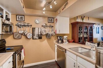 14076 E Stanford Cir in Aurora, CO - Building Photo - Building Photo