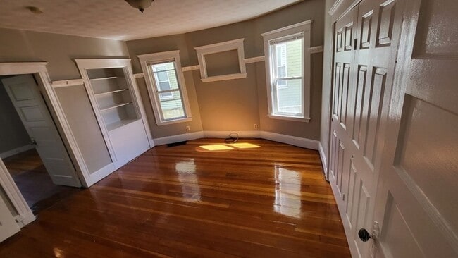 property at 11 Kenberma Rd