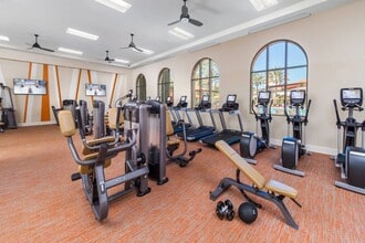 Avella Apartment Homes in Irvine, CA - Foto de edificio - Building Photo