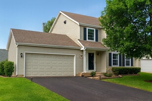 1433 Deer Creek Ln in Lake In The Hills, IL - Building Photo