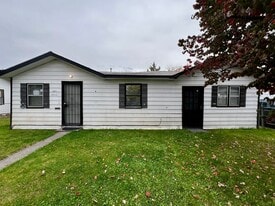 1003 S 8th St in Yakima, WA - Building Photo