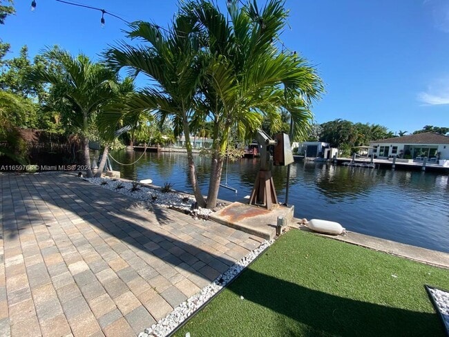 property at 1350 NE 30th St