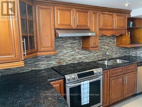 155 Island Rd in Toronto, ON - Building Photo - Building Photo